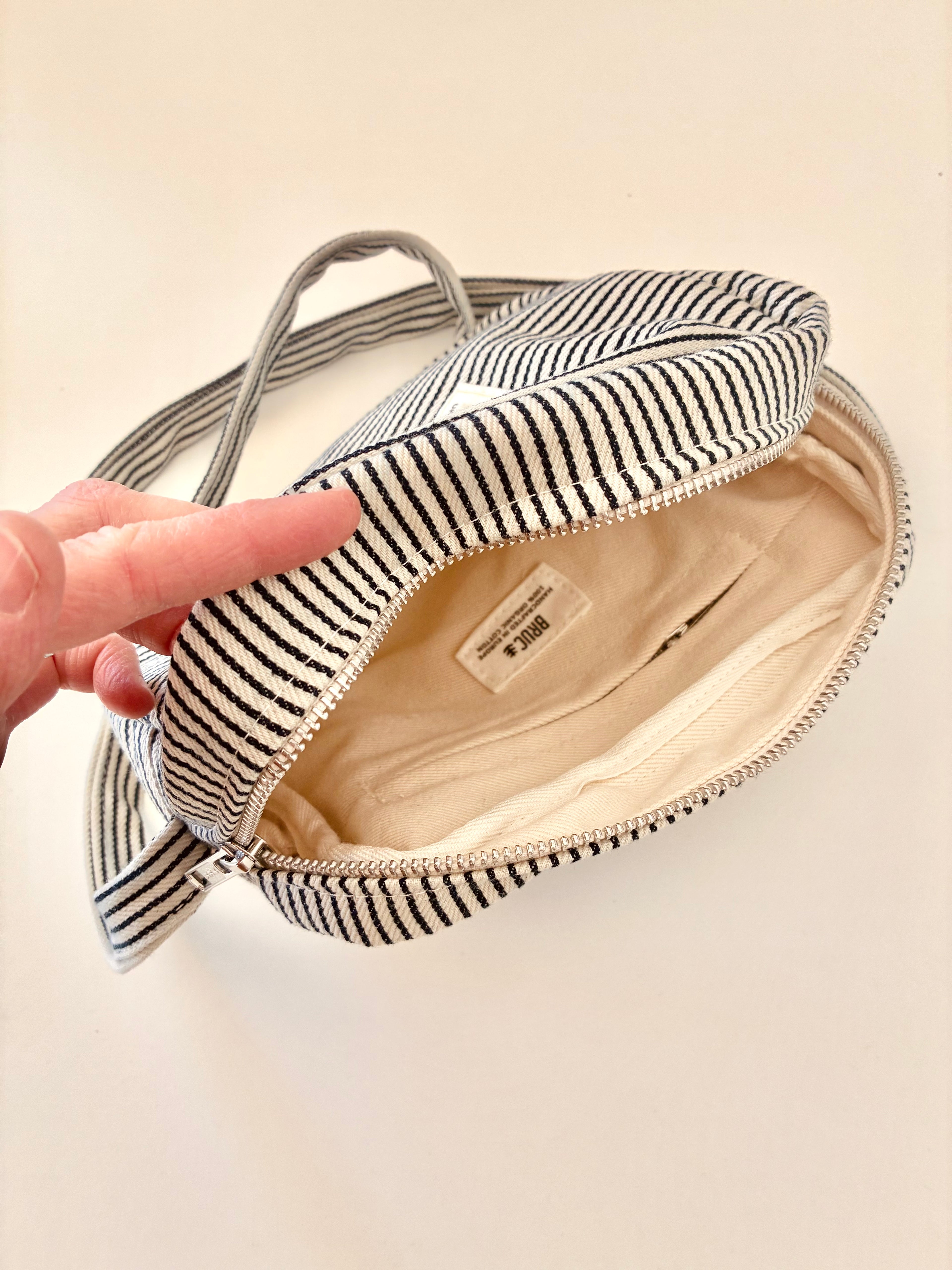 COMPACT CROSSBODY BAG · Mediterranean Breeze