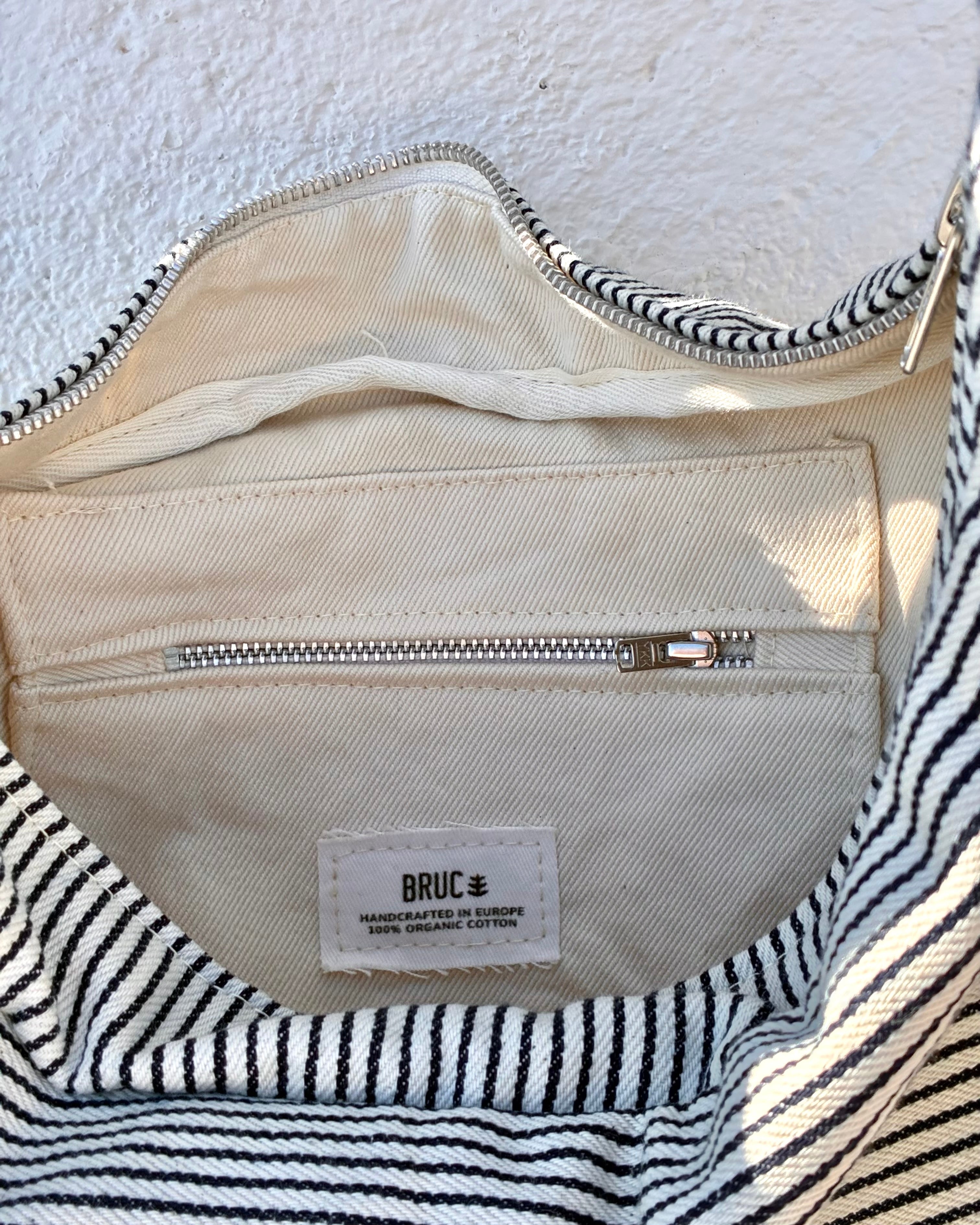 MOON CROSSBODY BAG · Mediterranean Breeze