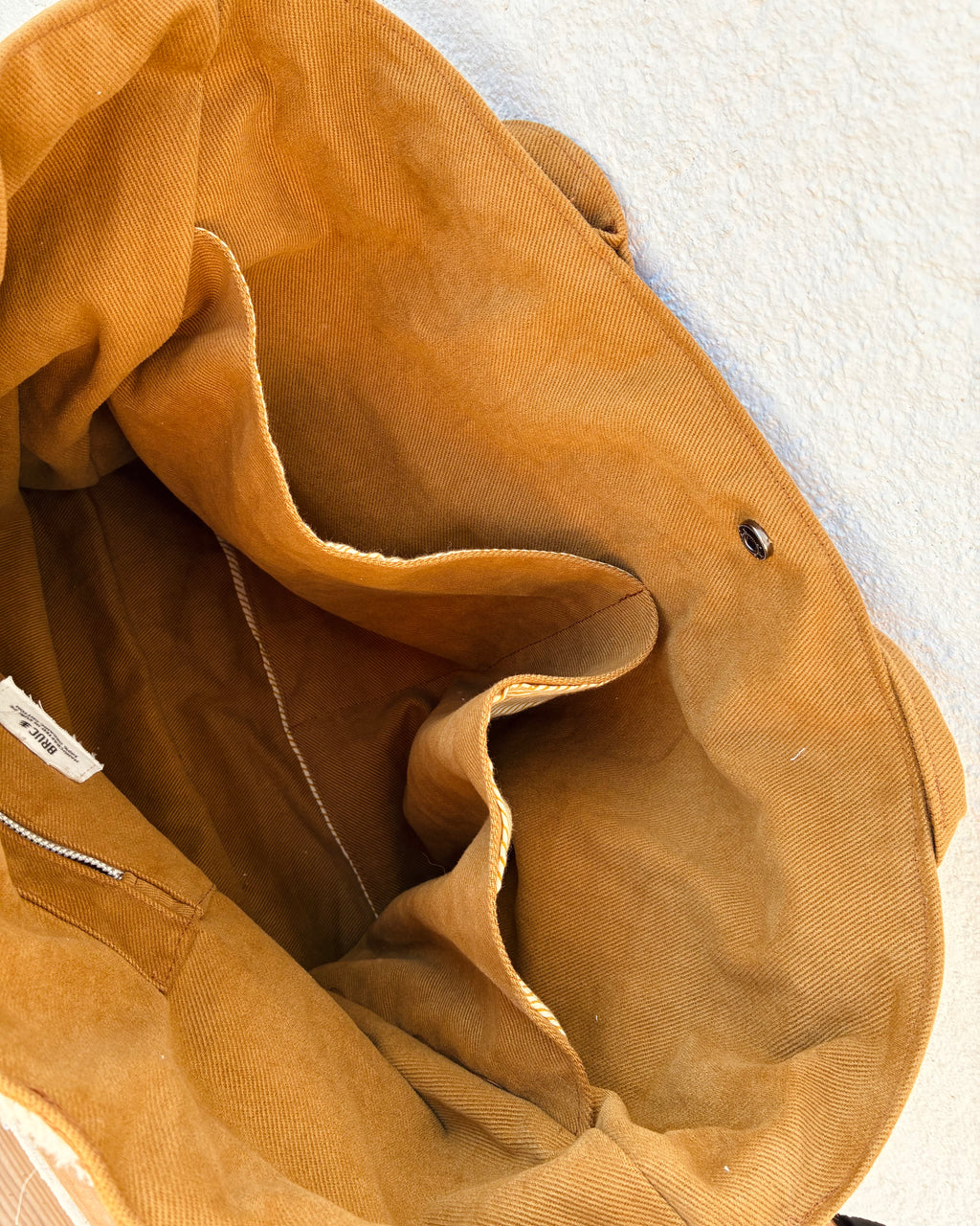 LARGE TOTE BAG · Sherpa's Warmth