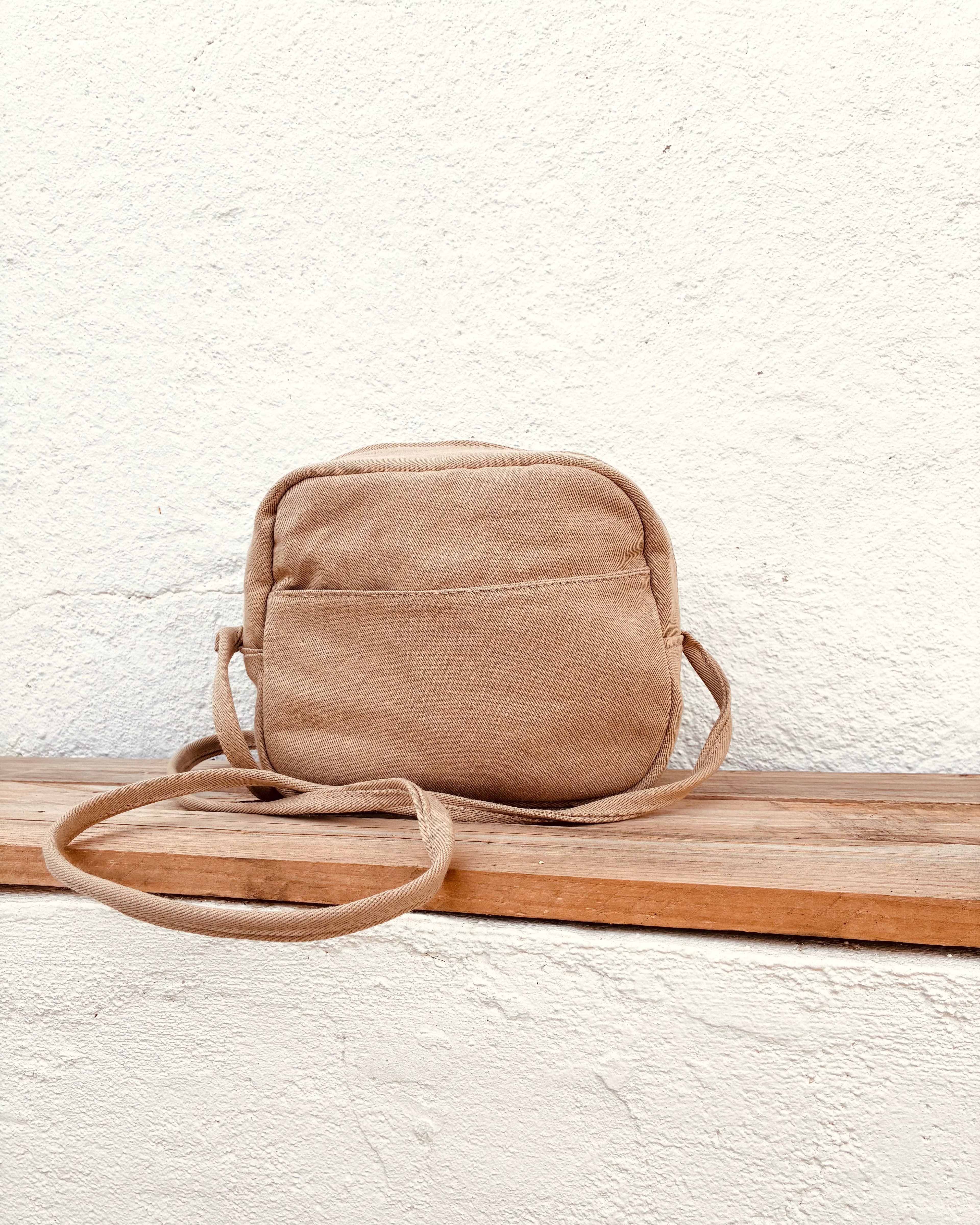 COMPACT CROSSBODY BAG · Deep Forest